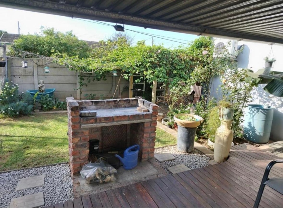 5 Bedroom Property for Sale in Retief Eastern Cape